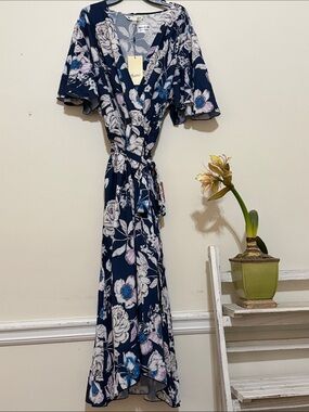 NWT Yumi Floral Wrap Maxi Dress - Navy Size 18US